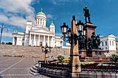 Helsinki - la piazza del Senato con la Cattedrale.